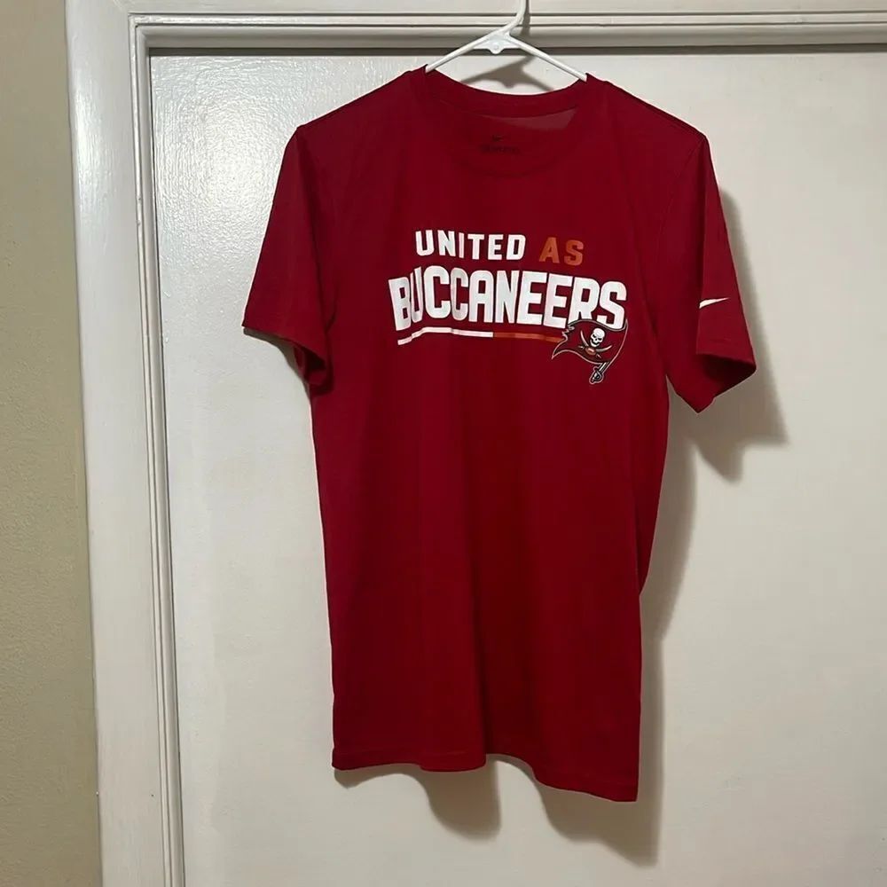 Tampa Bay Buccaneers, Nike T-shirt small